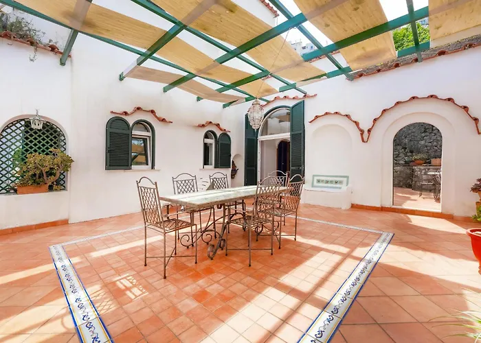 Nella Curva Della Funicolare, *