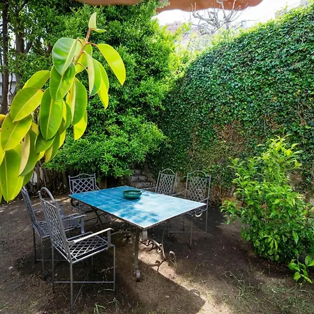 Nella Curva Della Funicolare, Apartmán