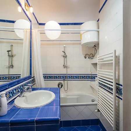 Apartment Nella Curva Della Funicolare,