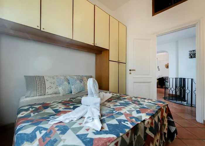 Nella Curva Della Funicolare, * Капри